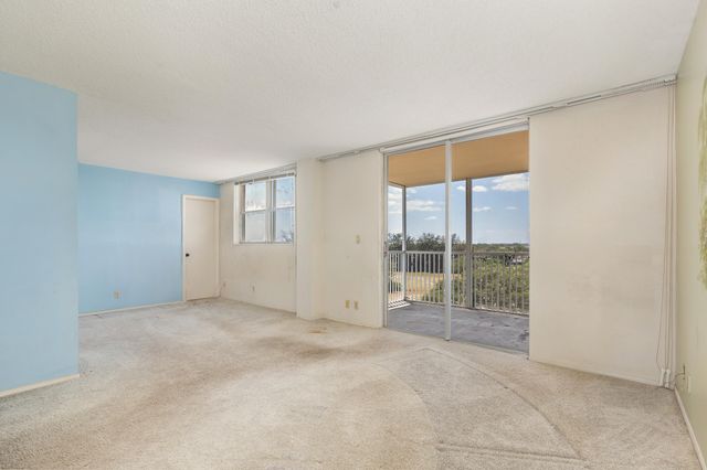 6161 NW 2nd Ave. Ph-r, Boca Raton, FL 33487