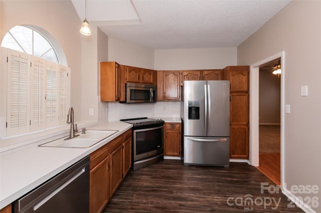 11331 Clayford Ridge, Charlotte, NC 28215