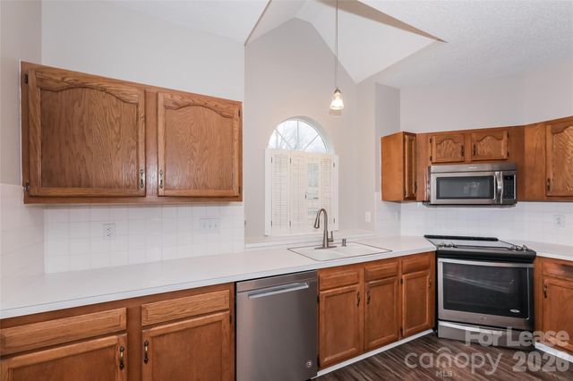 11331 Clayford Ridge, Charlotte, NC 28215