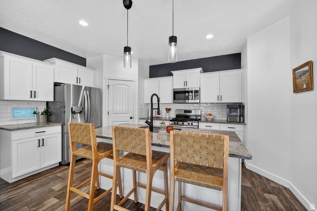 512 S PEGASUS WAY, Saratoga Springs, UT 84045