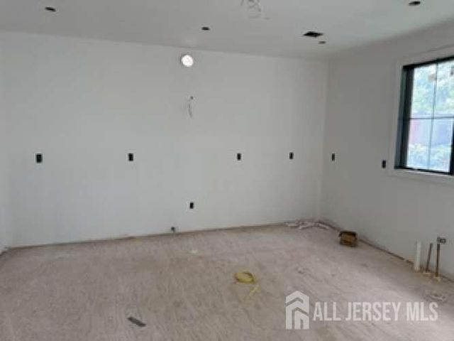 38 Mystic Street, Fords, NJ 08863