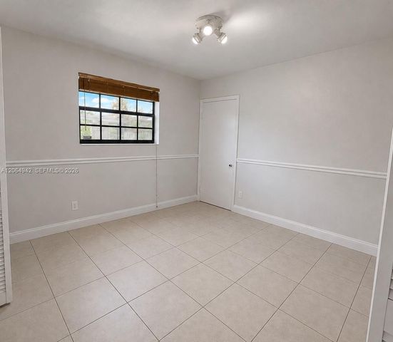525 SW 78th Ct 525, Miami, FL 33144