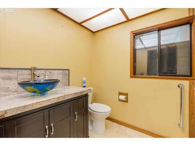 2419 Ne GRANDHAVEN St, Mc Minnville, OR 97128