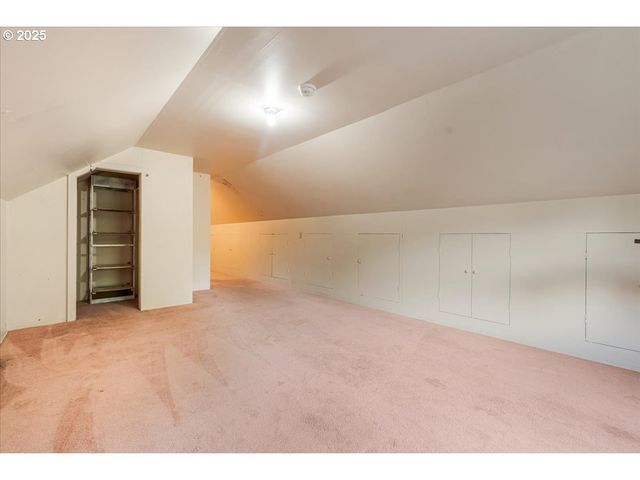 2419 Ne GRANDHAVEN St, Mc Minnville, OR 97128