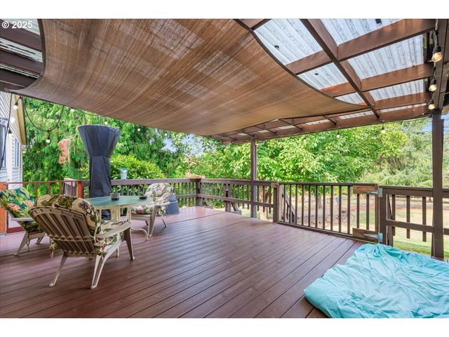 2419 Ne GRANDHAVEN St, Mc Minnville, OR 97128