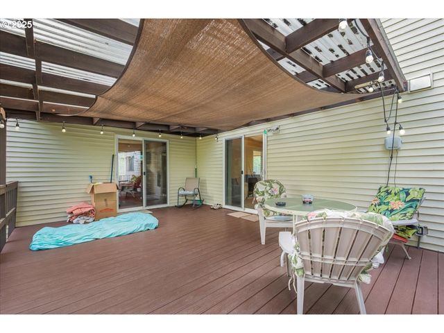 2419 Ne GRANDHAVEN St, Mc Minnville, OR 97128