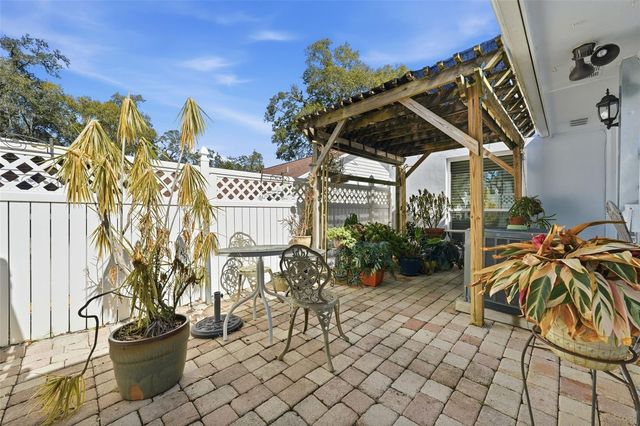 58 TOWNHILL DRIVE, Eustis, FL 32726