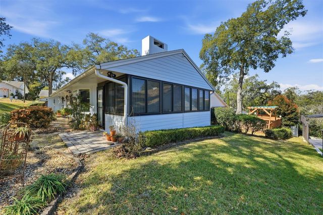 58 TOWNHILL DRIVE, Eustis, FL 32726