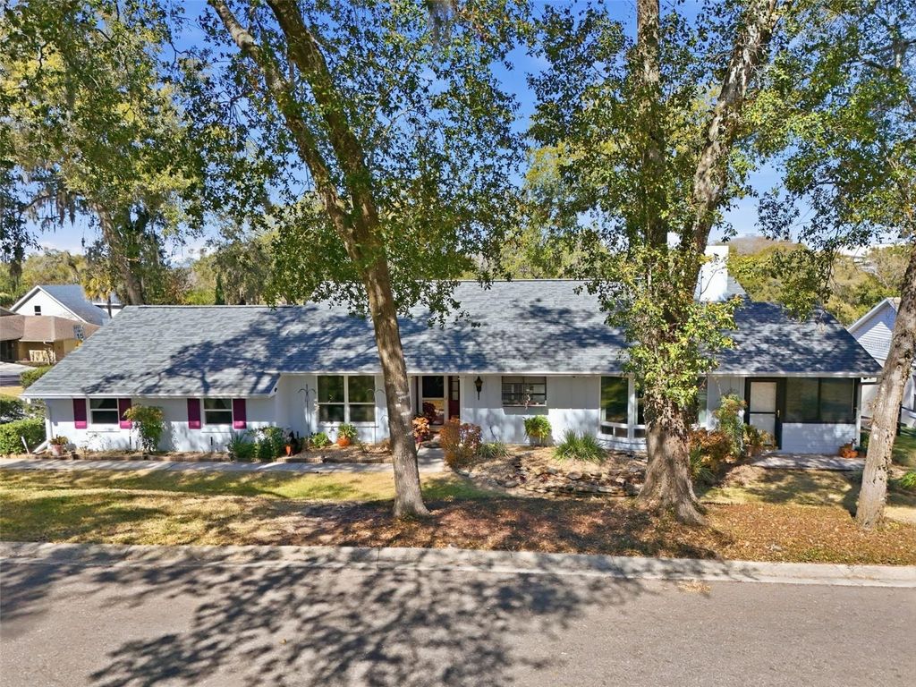 58 TOWNHILL DRIVE, Eustis, FL 32726