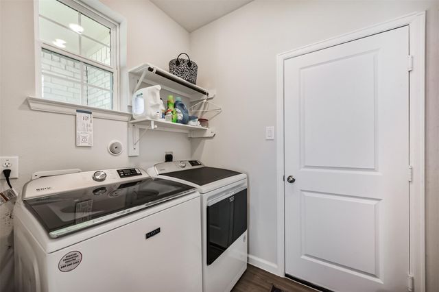 800 Westpointe Drive, Dayton, TX 77535