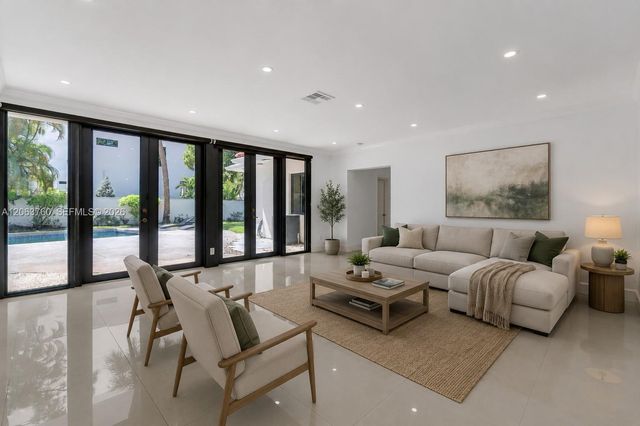 549 NE 12th Avenue, Fort Lauderdale, FL 33301