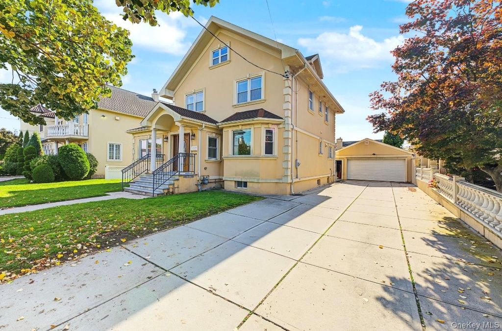 30 North Drive, Whitestone, NY 11357 — photo 2