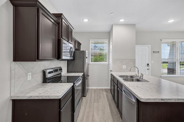 2420 Canongate Drive, Denton, TX 76207