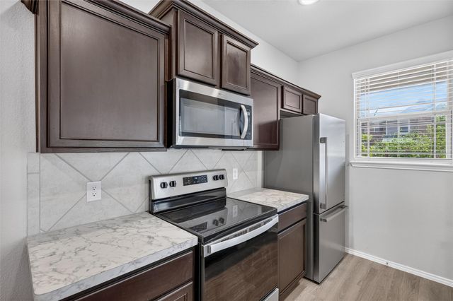2420 Canongate Drive, Denton, TX 76207
