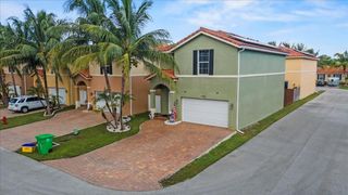 3325 Elizabeth Place S, Palm Springs, FL 33461