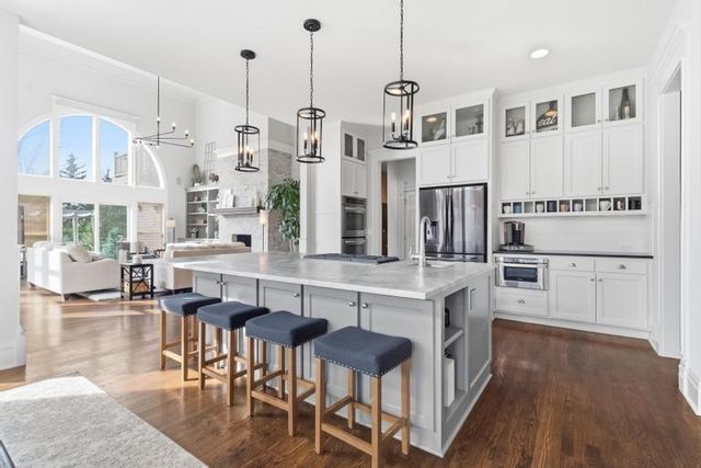 14346 S Caenen Lane, Olathe, KS 66062