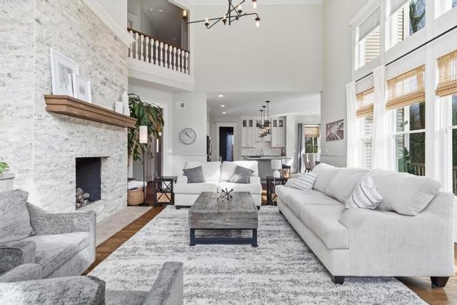 14346 S Caenen Lane, Olathe, KS 66062