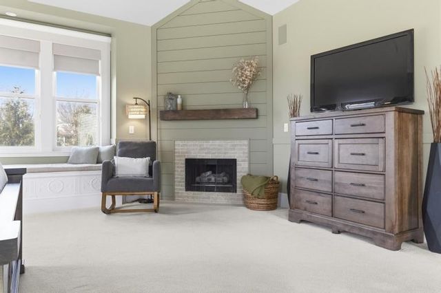 14346 S Caenen Lane, Olathe, KS 66062