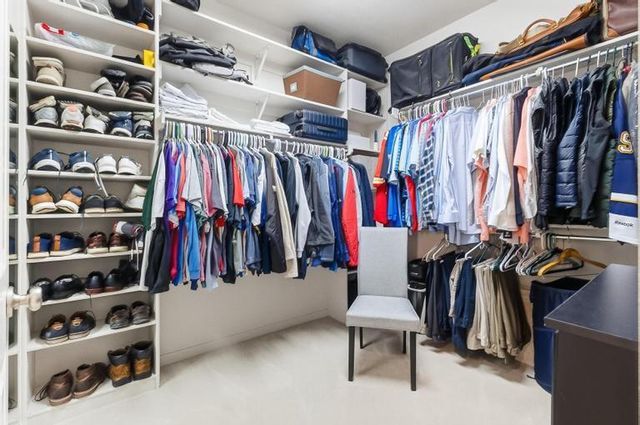 14346 S Caenen Lane, Olathe, KS 66062