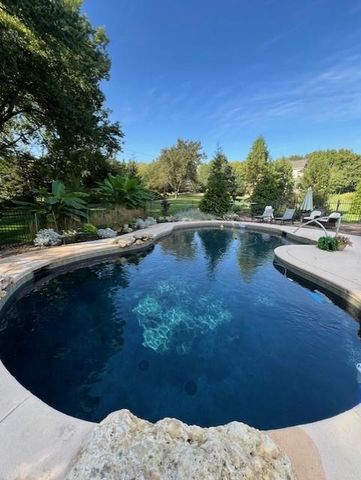 14346 S Caenen Lane, Olathe, KS 66062