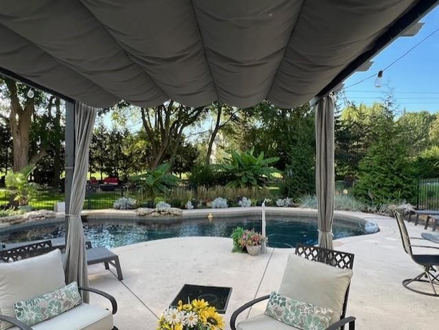 14346 S Caenen Lane, Olathe, KS 66062