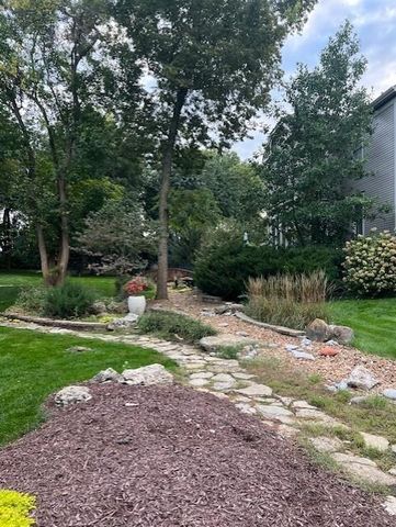 14346 S Caenen Lane, Olathe, KS 66062