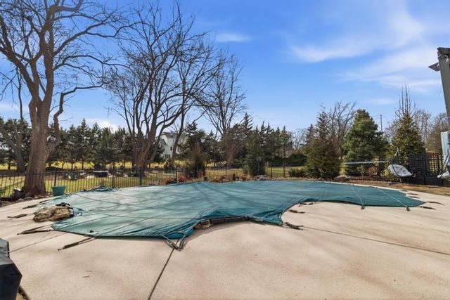 14346 S Caenen Lane, Olathe, KS 66062