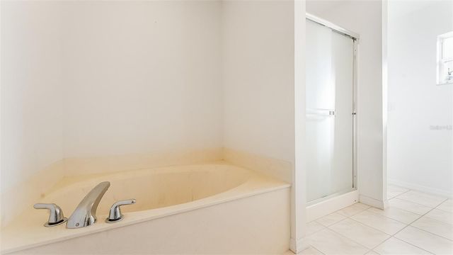 8 WHITE HURST LANE, Palm Coast, FL 32164