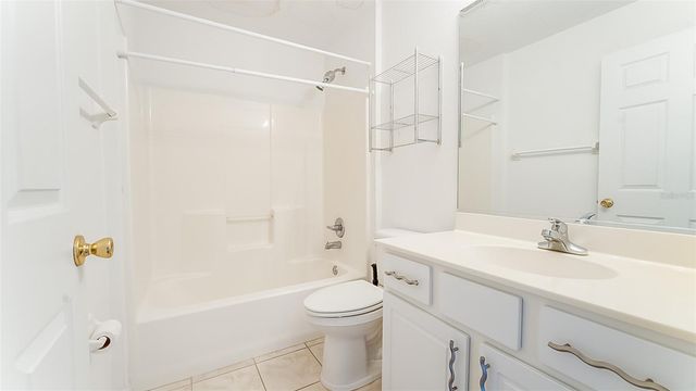 8 WHITE HURST LANE, Palm Coast, FL 32164