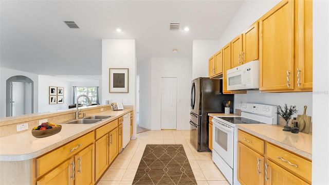 8 WHITE HURST LANE, Palm Coast, FL 32164