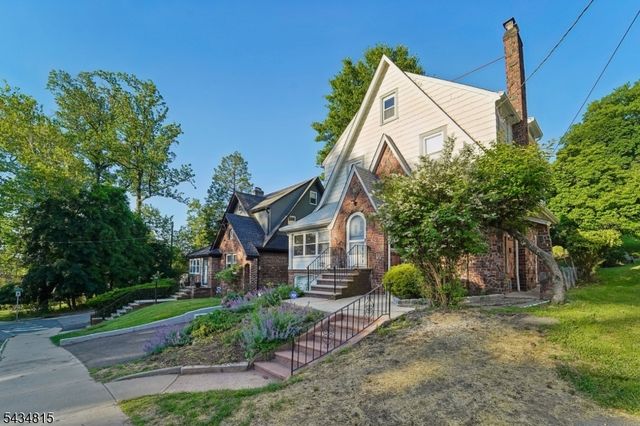 124 Walker Rd, West Orange Twp., NJ 07052