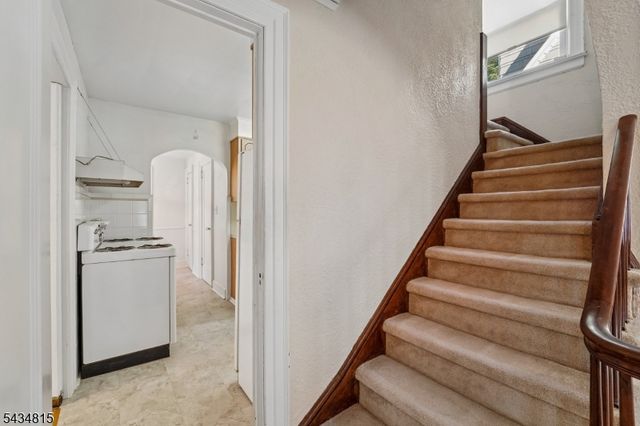 124 Walker Rd, West Orange Twp., NJ 07052