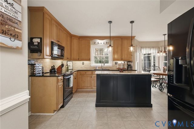 10311 Aynhoe Ct, Mechanicsville, VA 23116