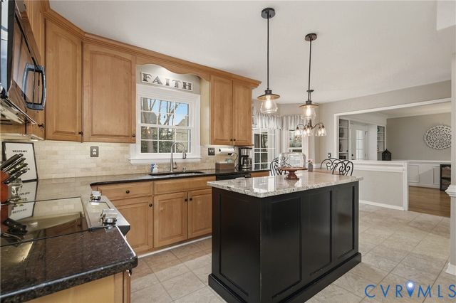 10311 Aynhoe Ct, Mechanicsville, VA 23116