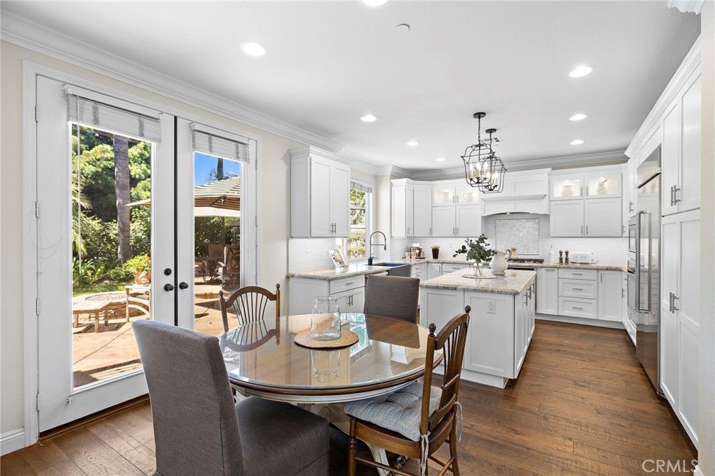 Image 13 of property listing at 110 Plaza Via Sol, San Clemente, CA 92673