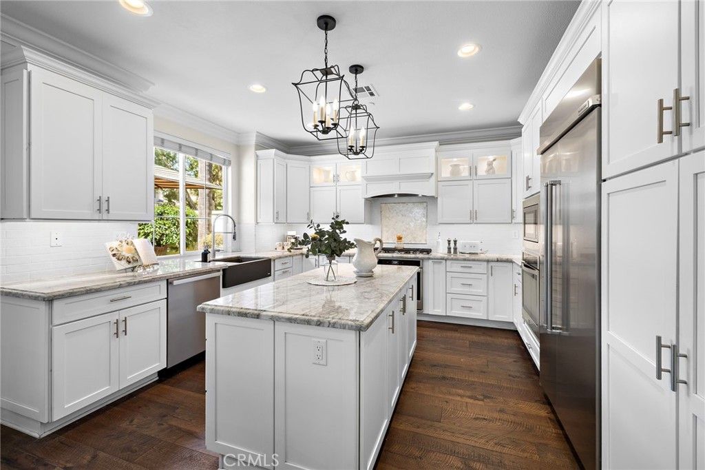 Image 17 of property listing at 110 Plaza Via Sol, San Clemente, CA 92673