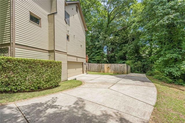 2084 Marshalls Lane, Atlanta, GA 30316