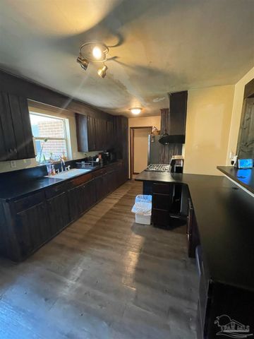 5921 Count Rd, Pensacola, FL 32503