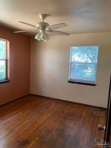 5921 Count Rd, Pensacola, FL 32503