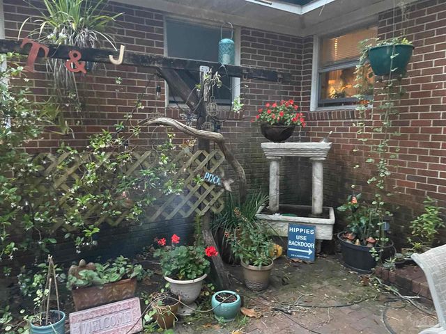 5921 Count Rd, Pensacola, FL 32503