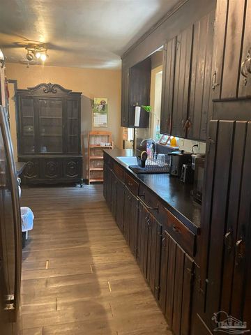 5921 Count Rd, Pensacola, FL 32503