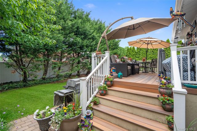 39 Brewster Road W, Massapequa, NY 11758