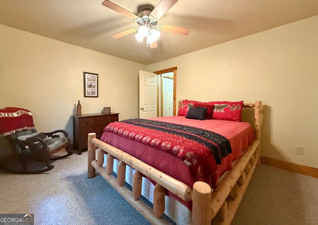 922 Amys Ford Trail, Cleveland, GA 30528