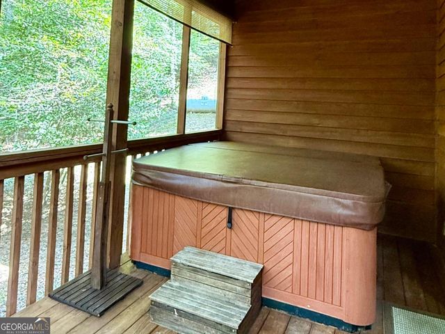 922 Amys Ford Trail, Cleveland, GA 30528