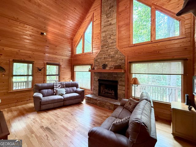 922 Amys Ford Trail, Cleveland, GA 30528