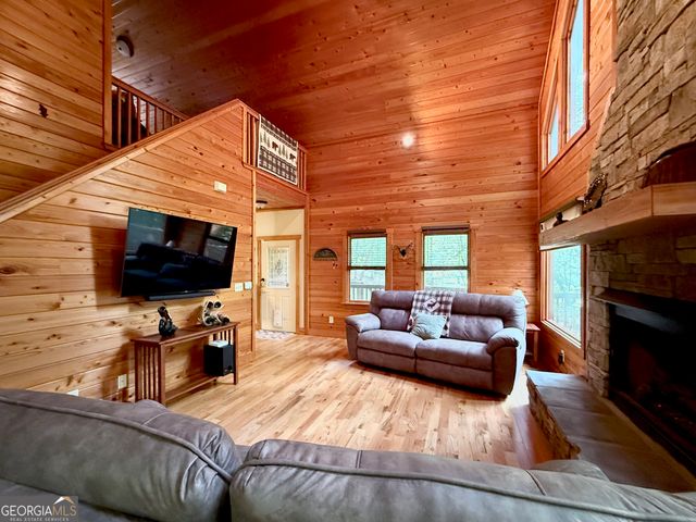 922 Amys Ford Trail, Cleveland, GA 30528