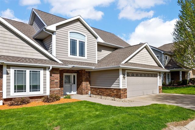 105 Wild Rose Ln, Solon, IA 52333