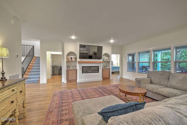 1116 Mountain Vista Pvt Drive, Bristol, TN 37620