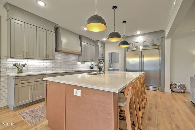 1116 Mountain Vista Pvt Drive, Bristol, TN 37620