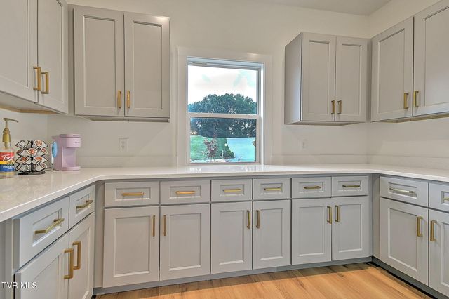 1116 Mountain Vista Pvt Drive, Bristol, TN 37620